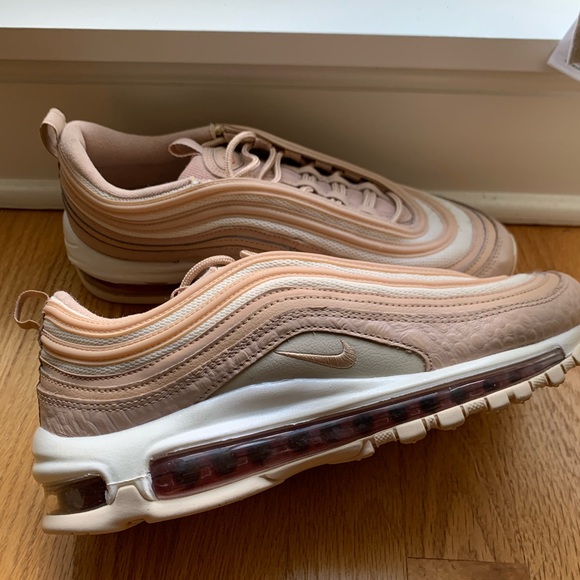 air max luxe air max luxe